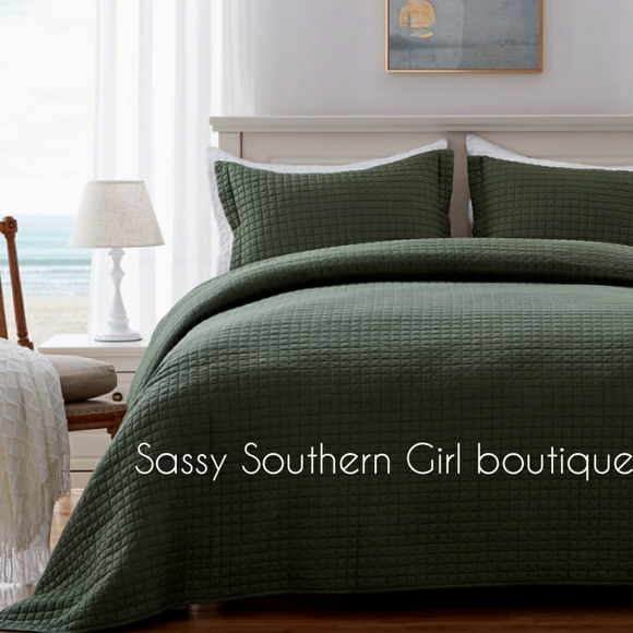 🆕⭐Boho Olive green quilted comforter set - Picture 3 of 9